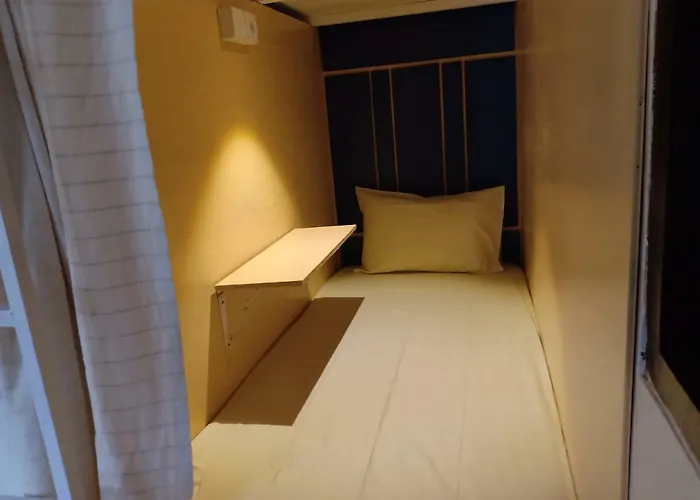 Pudi Hostal *