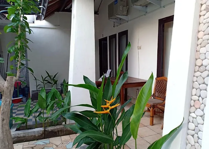 Pudi Hostal *